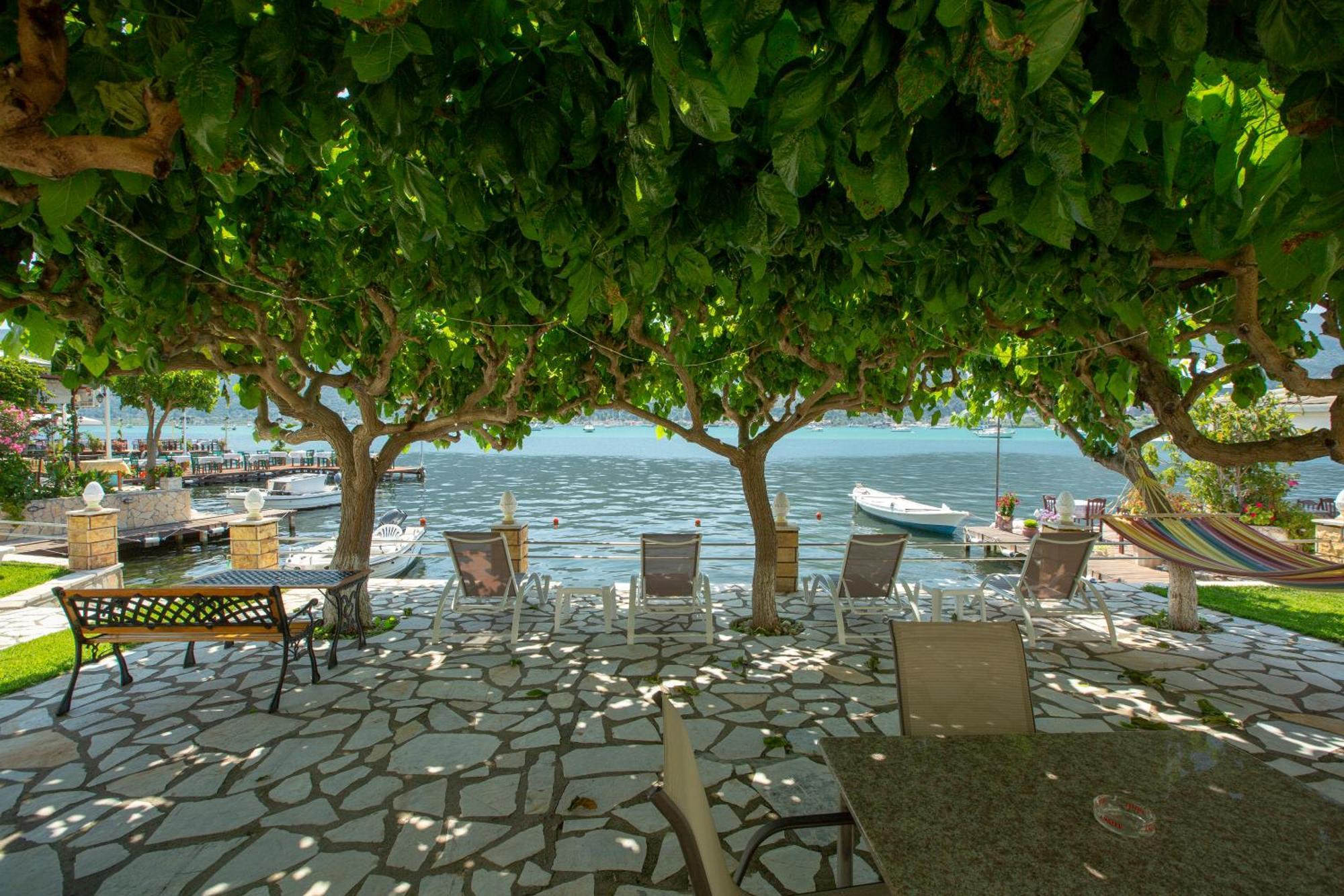 Kerasoula * Geni (Lefkada)